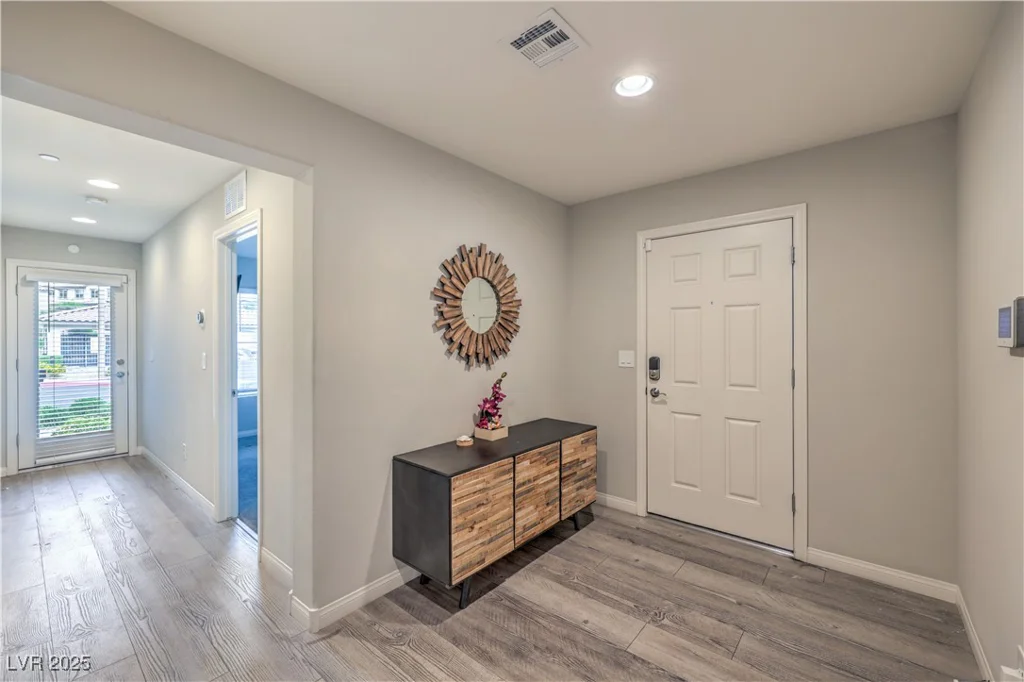173 Petaluma Valley, Las Vegas, NV 89138