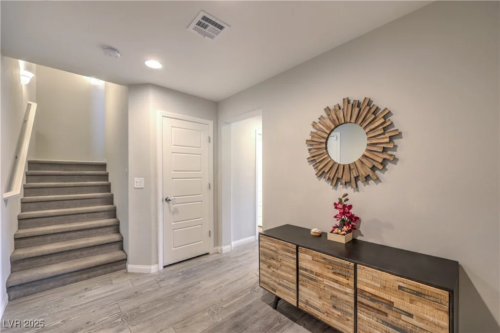 173 Petaluma Valley, Las Vegas, NV 89138