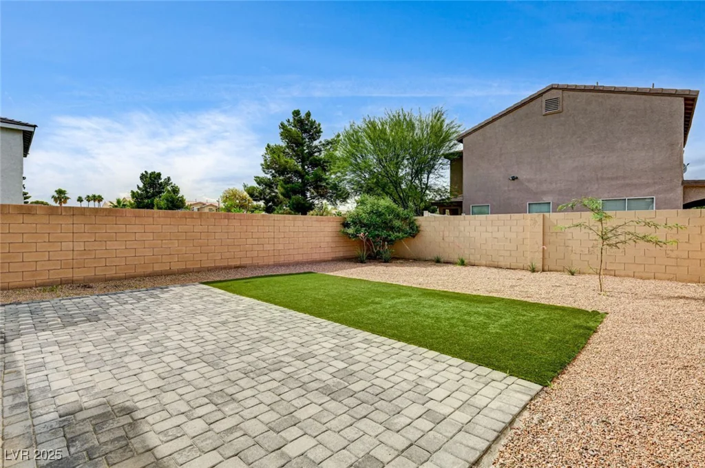 3760 Paseo De Paz, Las Vegas, NV 89115