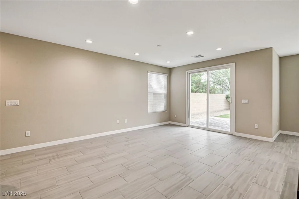 3760 Paseo De Paz, Las Vegas, NV 89115