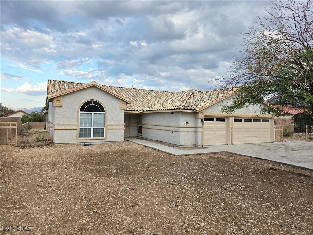 1345 Hollywood, Las Vegas, NV 89110