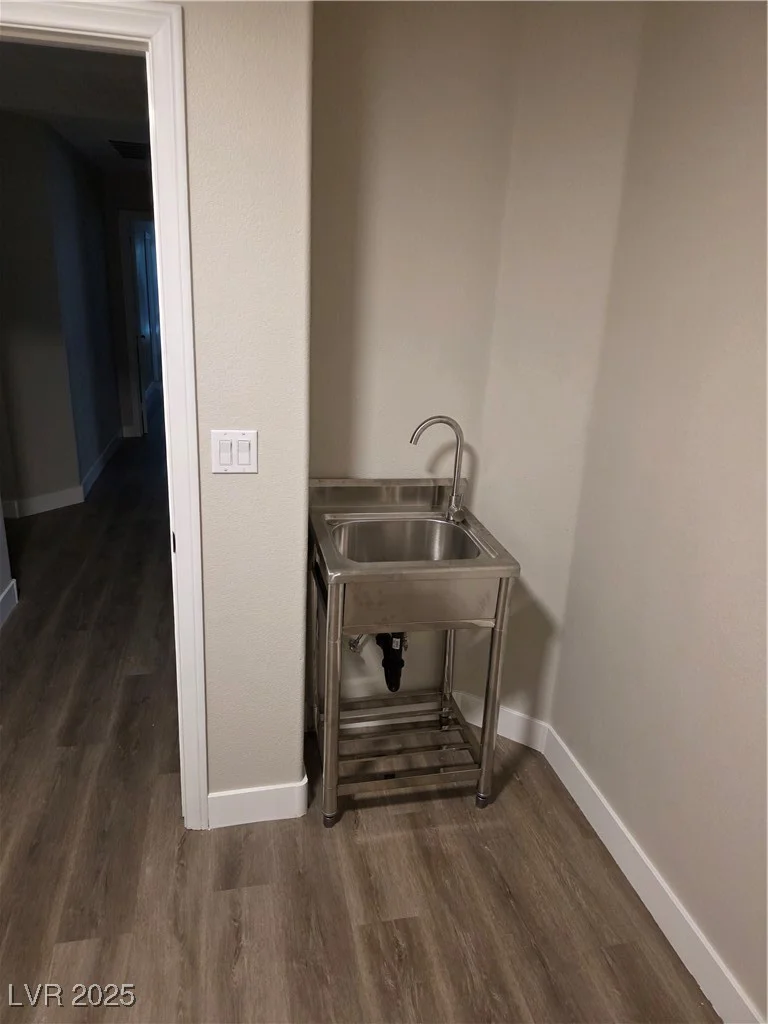 1345 Hollywood, Las Vegas, NV 89110