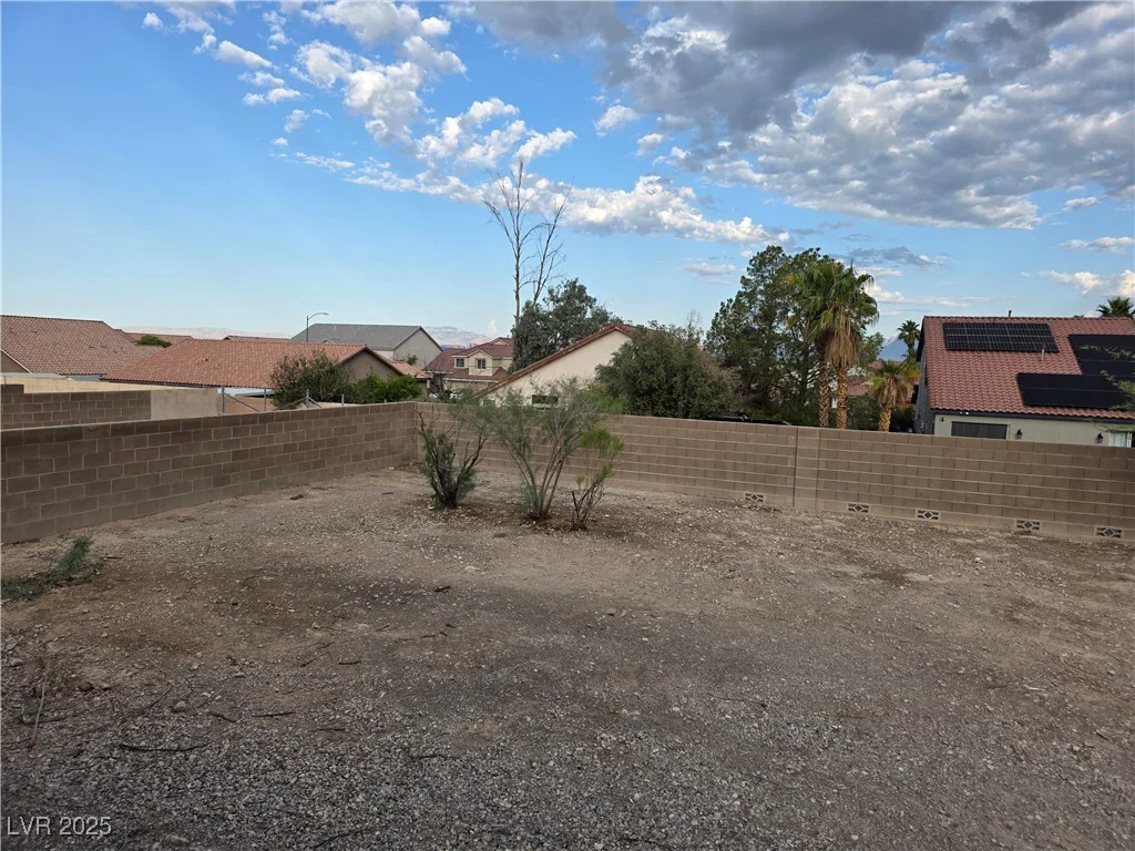 1345 Hollywood, Las Vegas, NV 89110