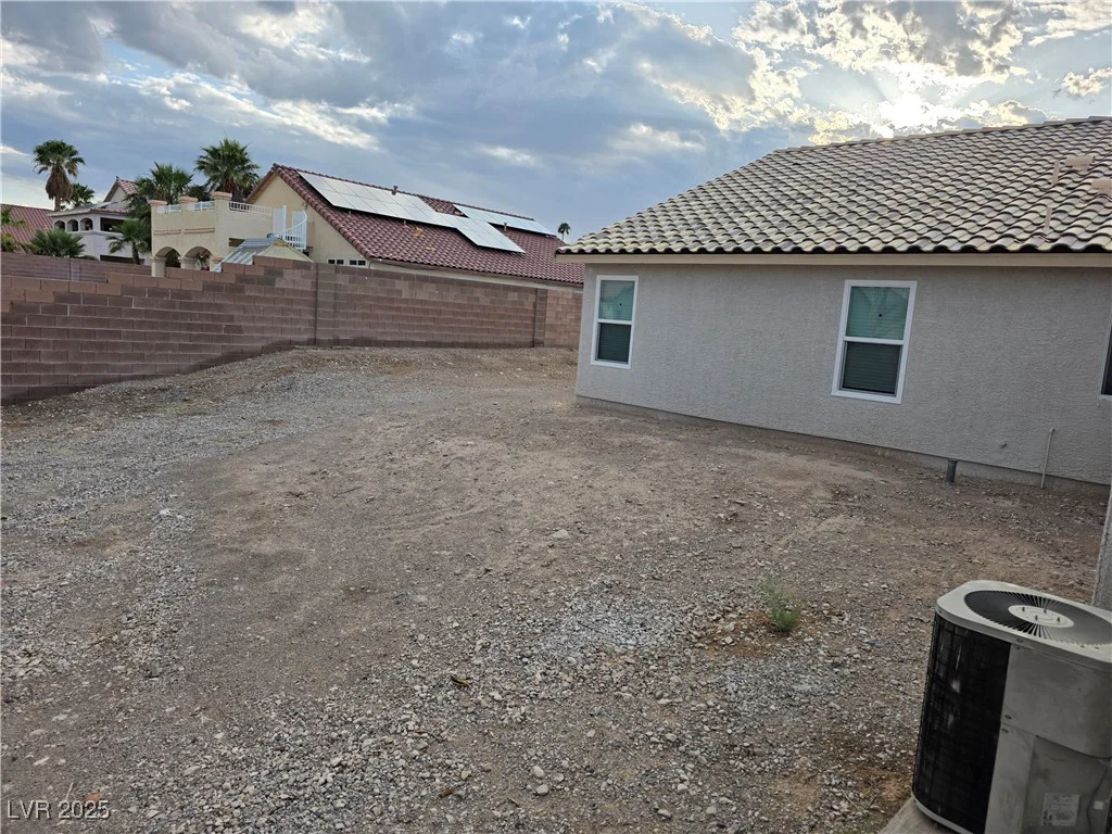 1345 Hollywood, Las Vegas, NV 89110