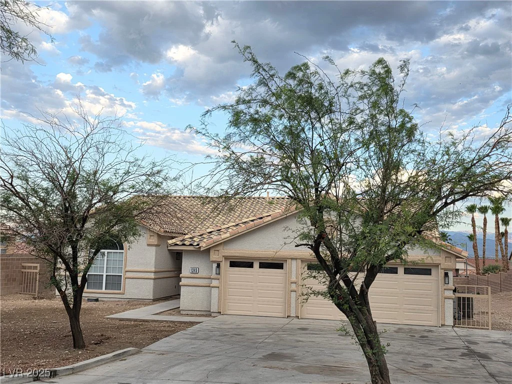 1345 Hollywood, Las Vegas, NV 89110