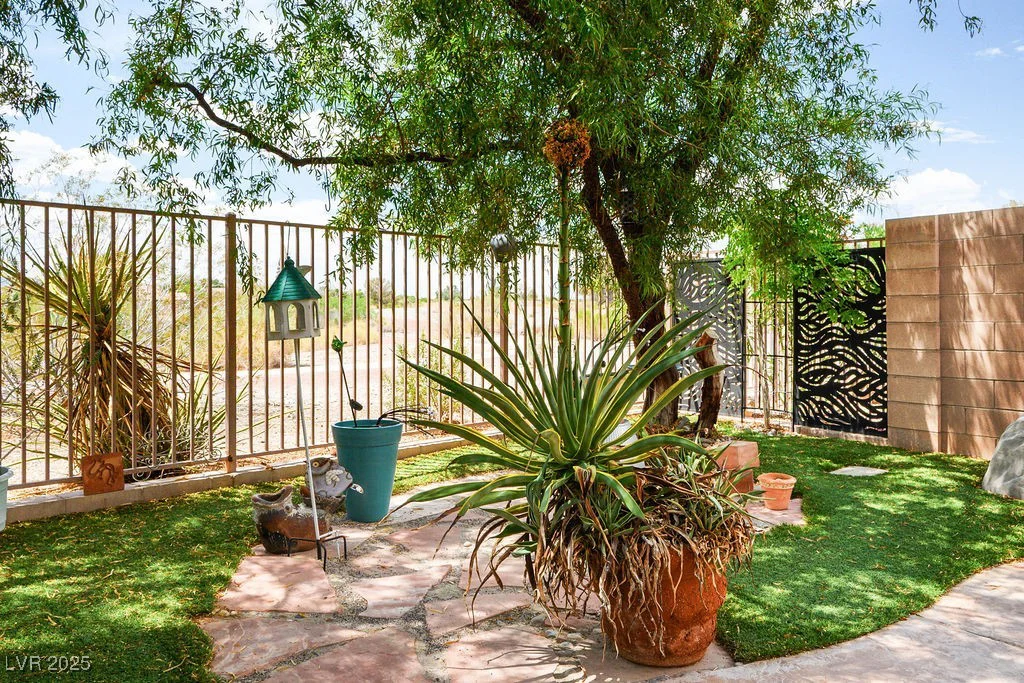 8873 Briar Bay, Las Vegas, NV 89131