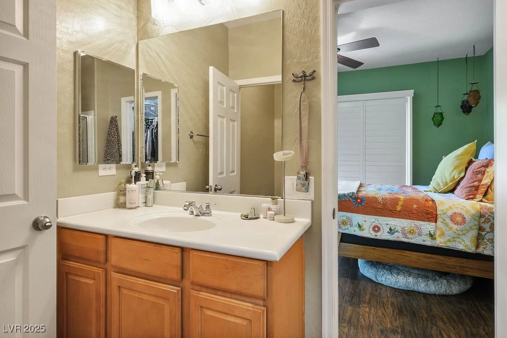 8873 Briar Bay, Las Vegas, NV 89131