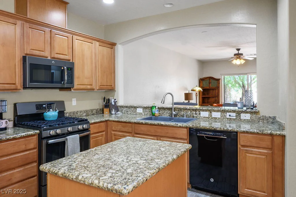 8873 Briar Bay, Las Vegas, NV 89131