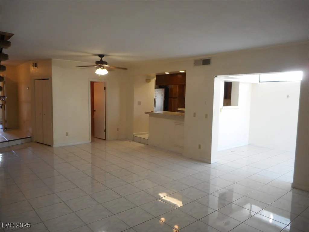 5006 Schumann, Las Vegas, NV 89146