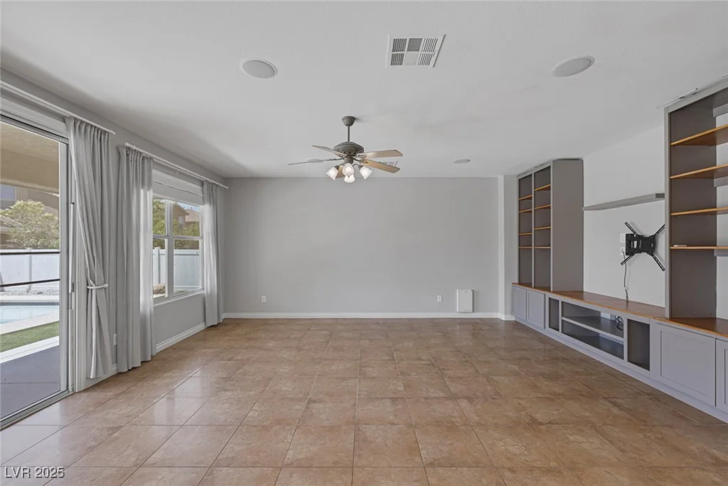 4225 Telstar, North Las Vegas, NV 89032