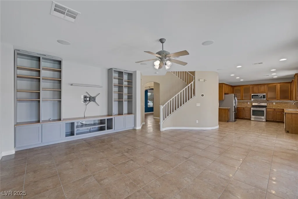4225 Telstar, North Las Vegas, NV 89032