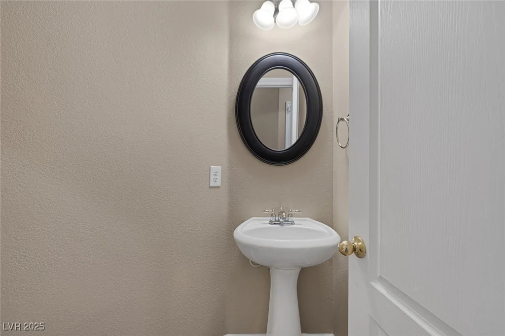 4225 Telstar, North Las Vegas, NV 89032