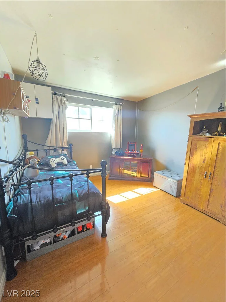 5704 Heron, Las Vegas, NV 89107