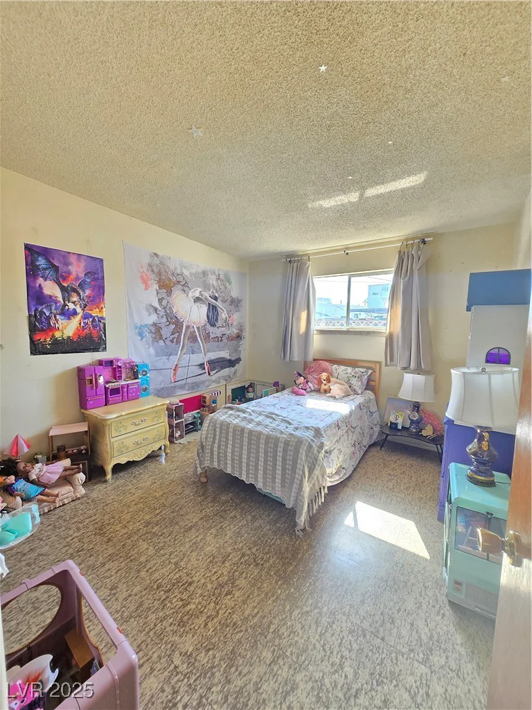 5704 Heron, Las Vegas, NV 89107