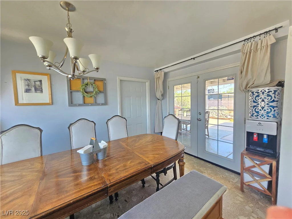 5704 Heron, Las Vegas, NV 89107