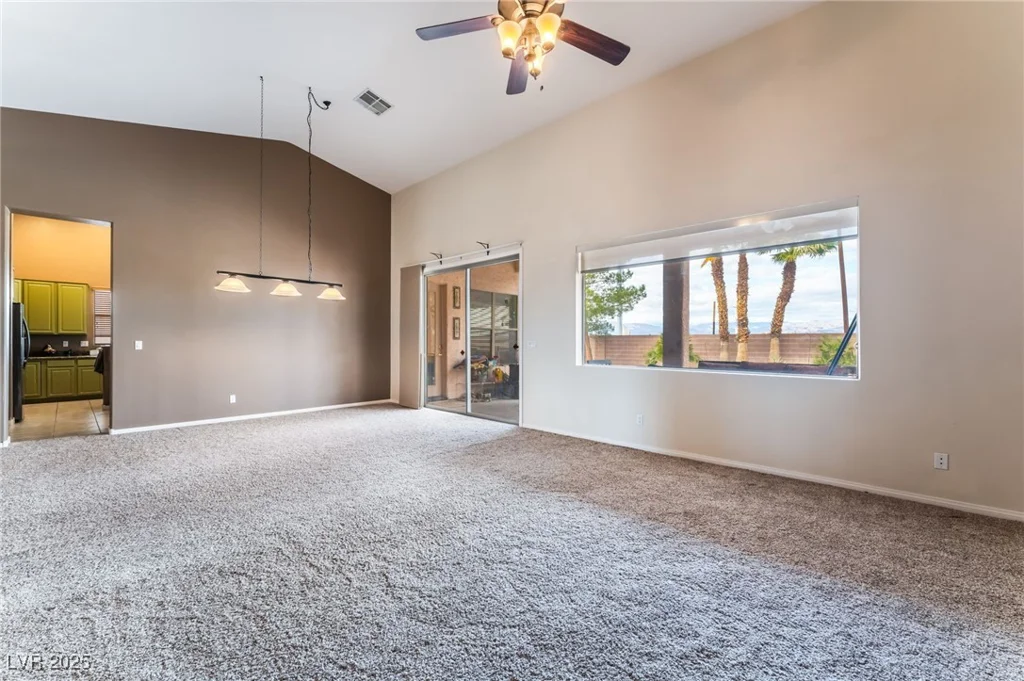 7076 OAKLEIGH, Las Vegas, NV 89110