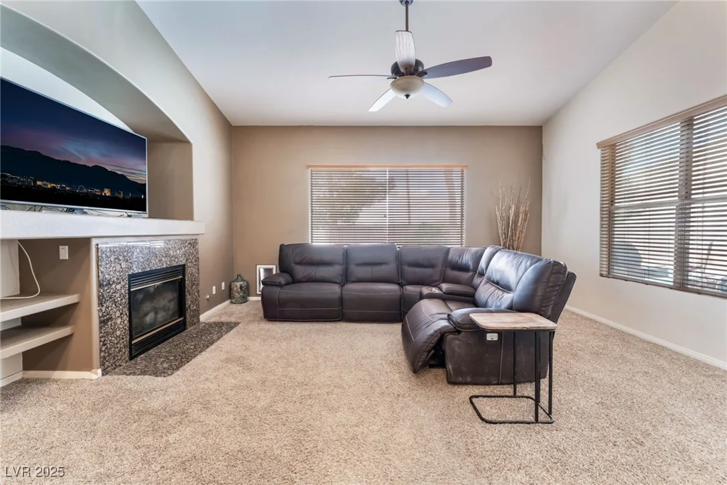 7076 OAKLEIGH, Las Vegas, NV 89110