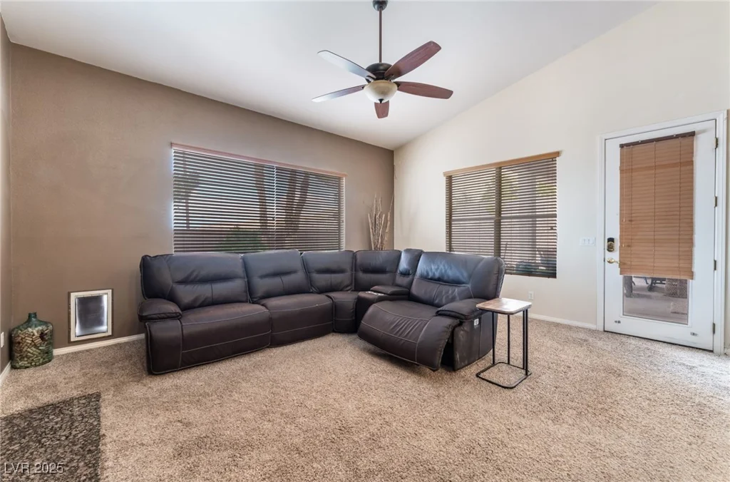 7076 OAKLEIGH, Las Vegas, NV 89110