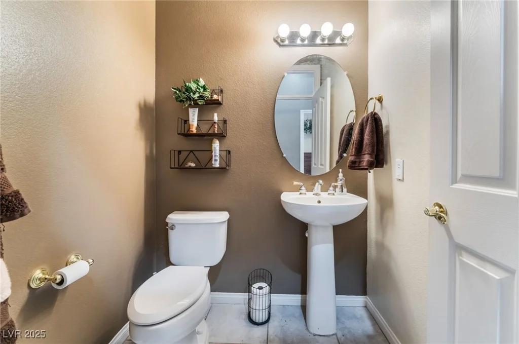 7076 OAKLEIGH, Las Vegas, NV 89110