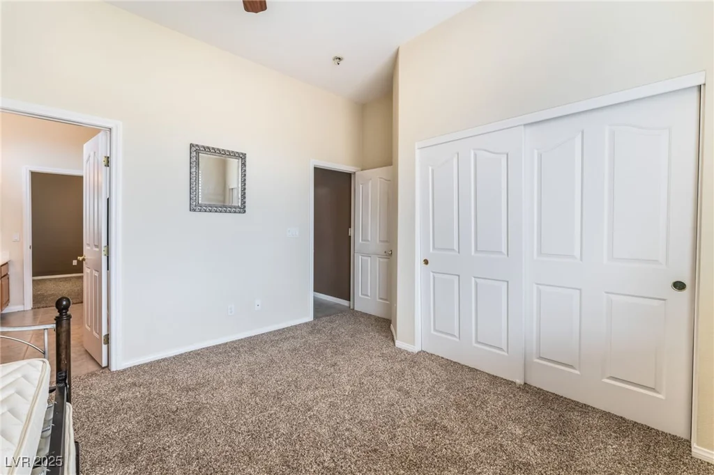 7076 OAKLEIGH, Las Vegas, NV 89110