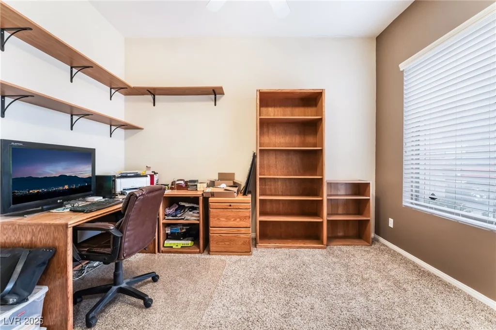 7076 OAKLEIGH, Las Vegas, NV 89110