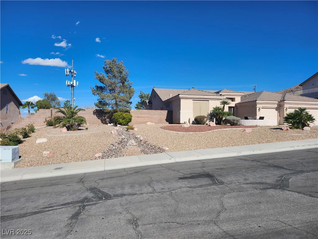 7076 OAKLEIGH, Las Vegas, NV 89110
