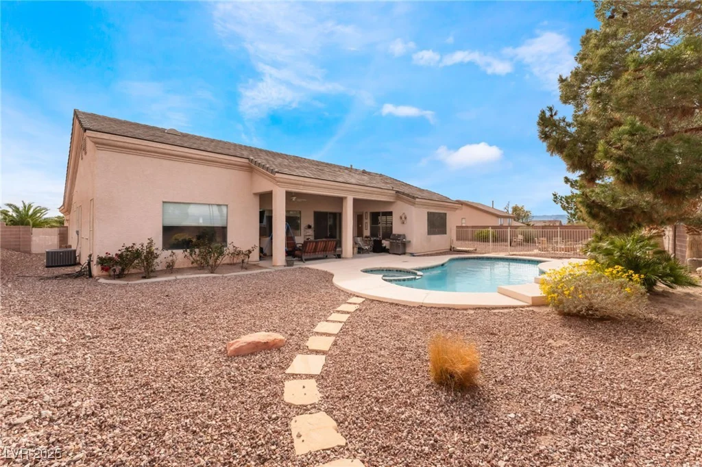 7076 OAKLEIGH, Las Vegas, NV 89110