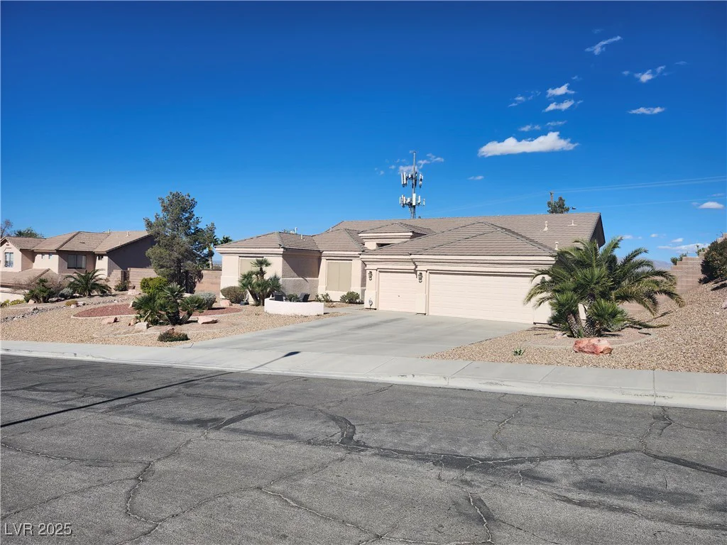 7076 OAKLEIGH, Las Vegas, NV 89110