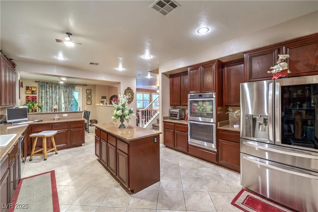 7908 Horse Bridle, Las Vegas, NV 89131