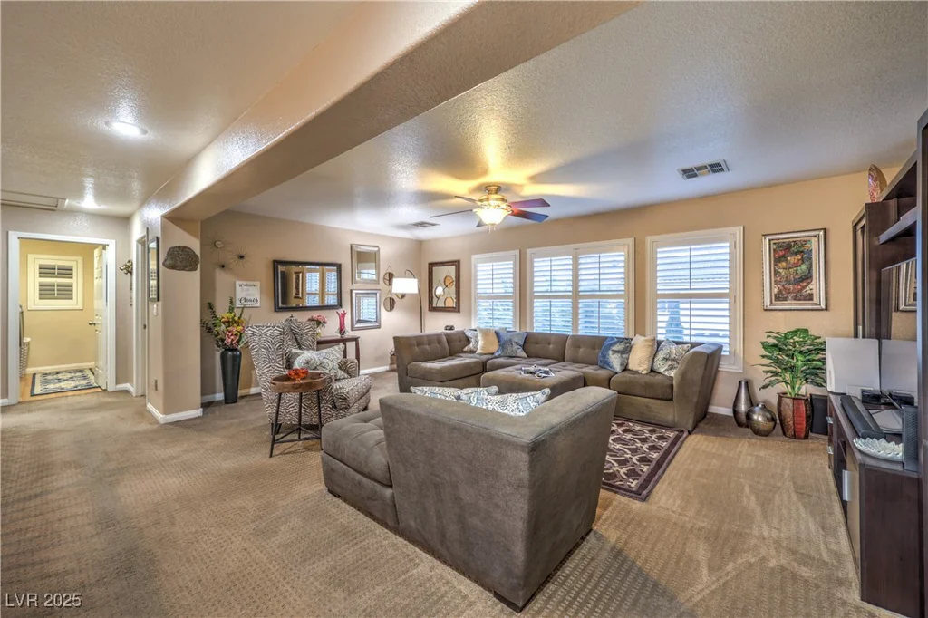 7908 Horse Bridle, Las Vegas, NV 89131