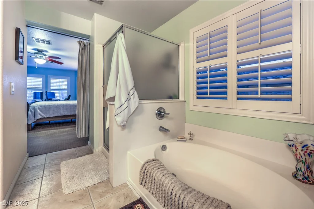 7908 Horse Bridle, Las Vegas, NV 89131