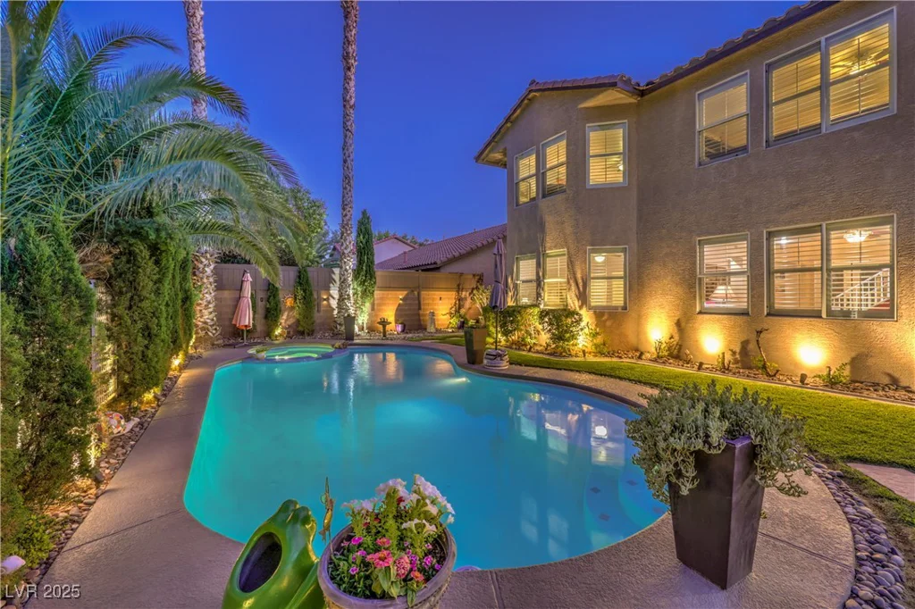 7908 Horse Bridle, Las Vegas, NV 89131