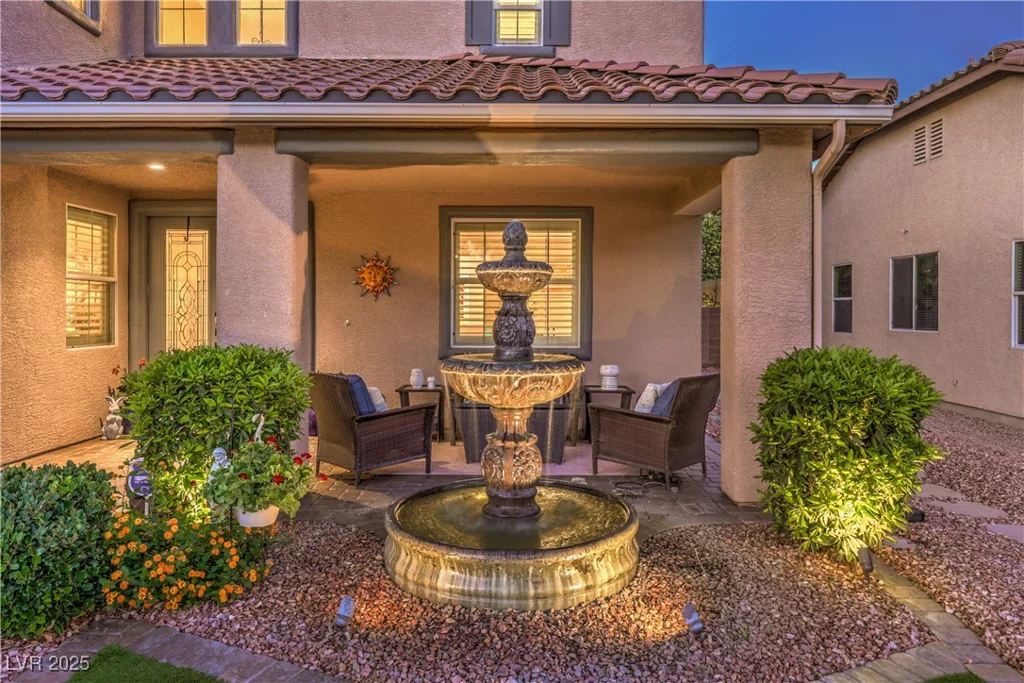 7908 Horse Bridle, Las Vegas, NV 89131