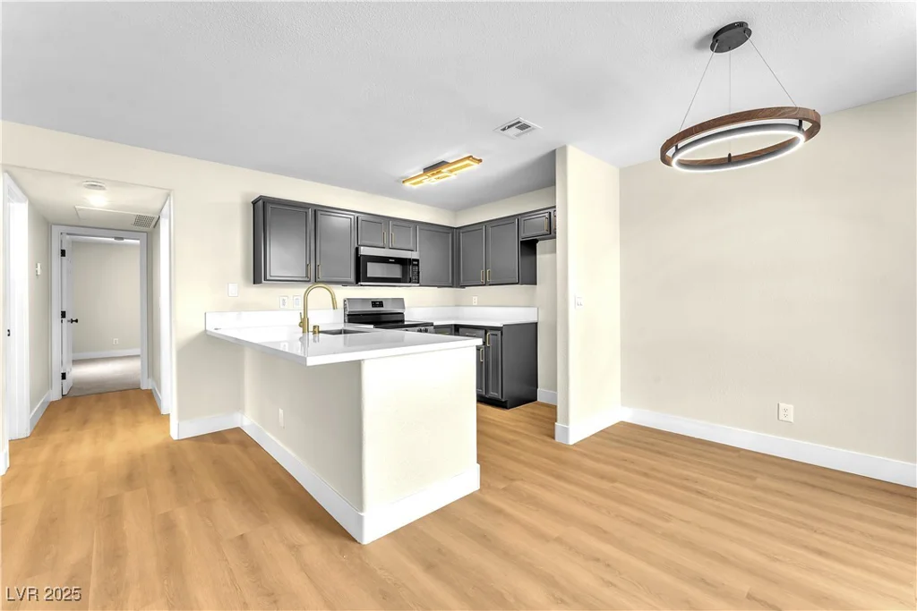 2964 Juniper Hills, Las Vegas, NV 89142