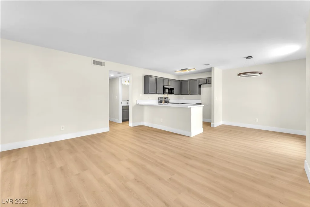 2964 Juniper Hills, Las Vegas, NV 89142