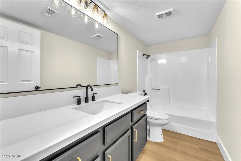 2964 Juniper Hills, Las Vegas, NV 89142