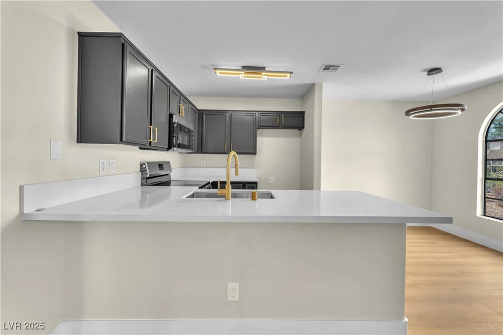 2964 Juniper Hills, Las Vegas, NV 89142