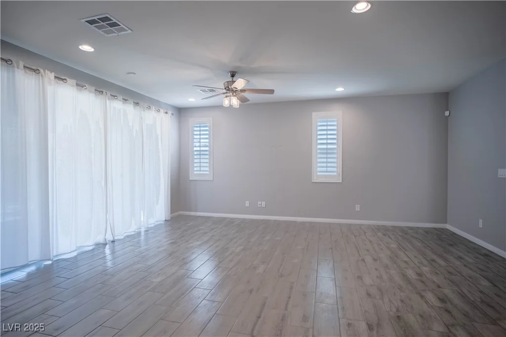 7456 Tinley Creek, Las Vegas, NV 89113