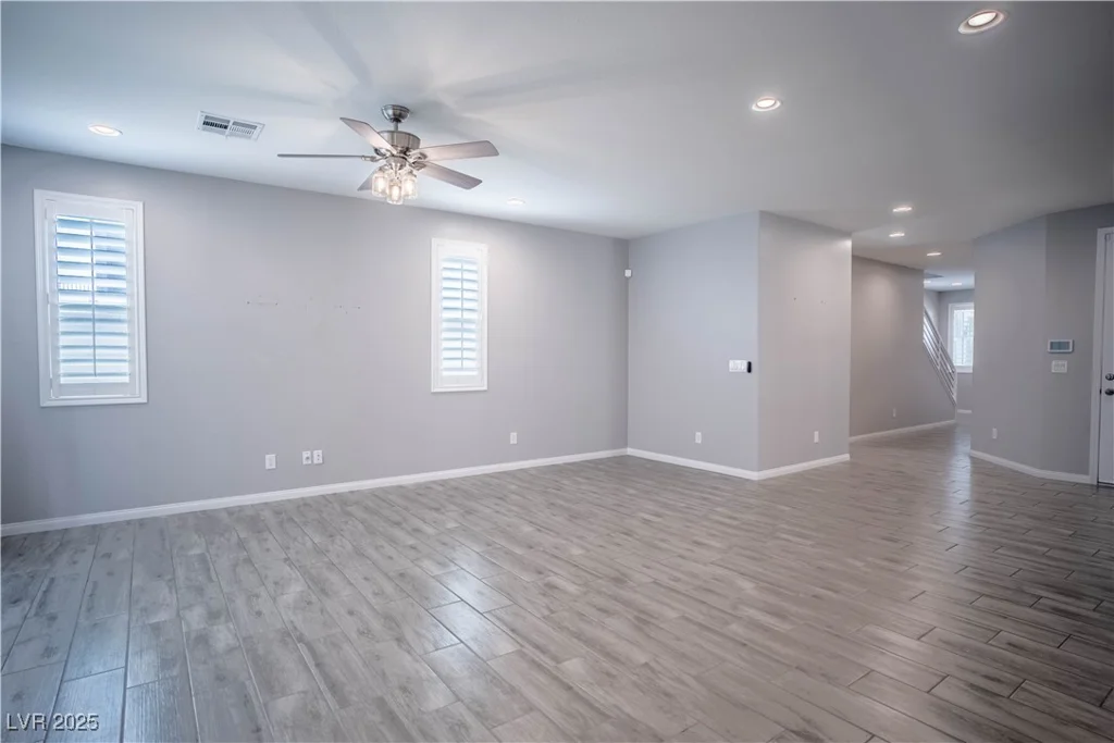 7456 Tinley Creek, Las Vegas, NV 89113