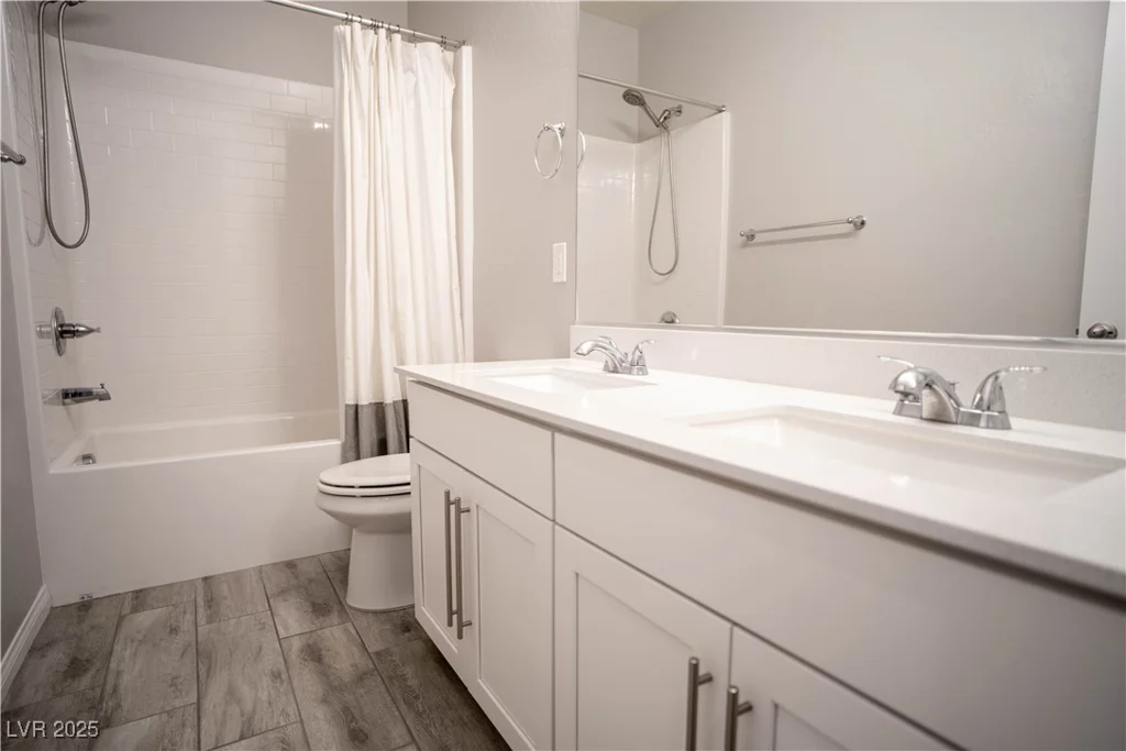 7456 Tinley Creek, Las Vegas, NV 89113