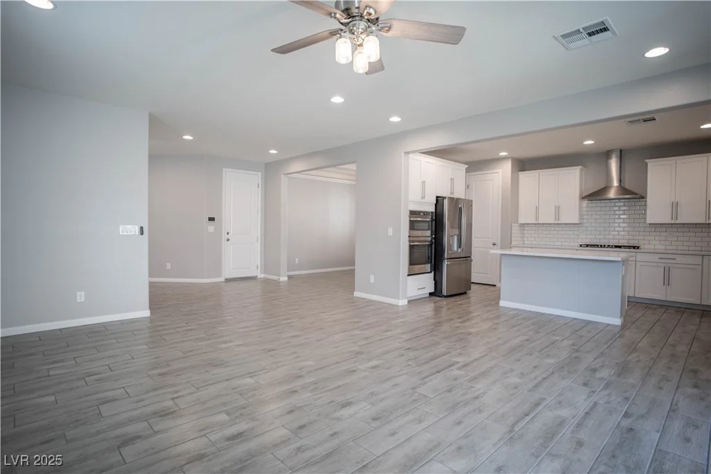 7456 Tinley Creek, Las Vegas, NV 89113