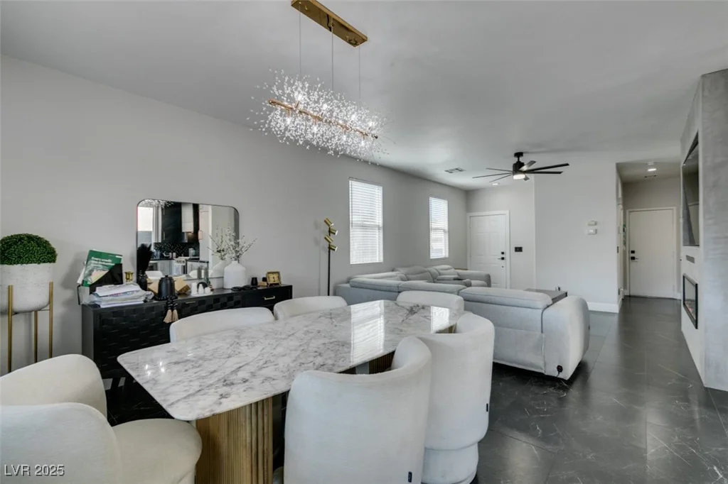 1352 Angel Falls, Las Vegas, NV 89142