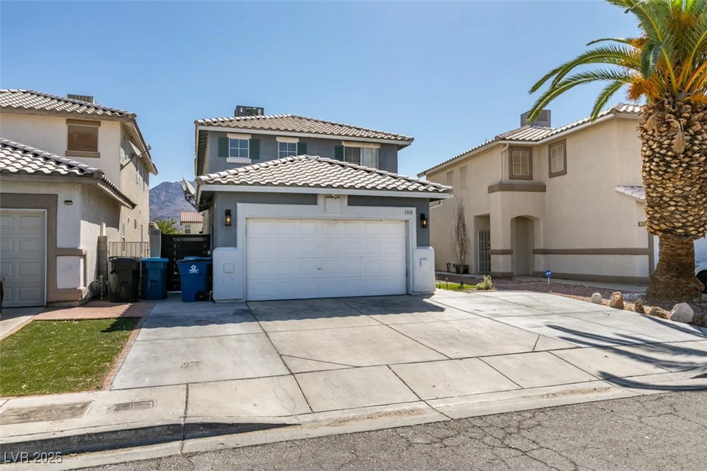 1352 Angel Falls, Las Vegas, NV 89142