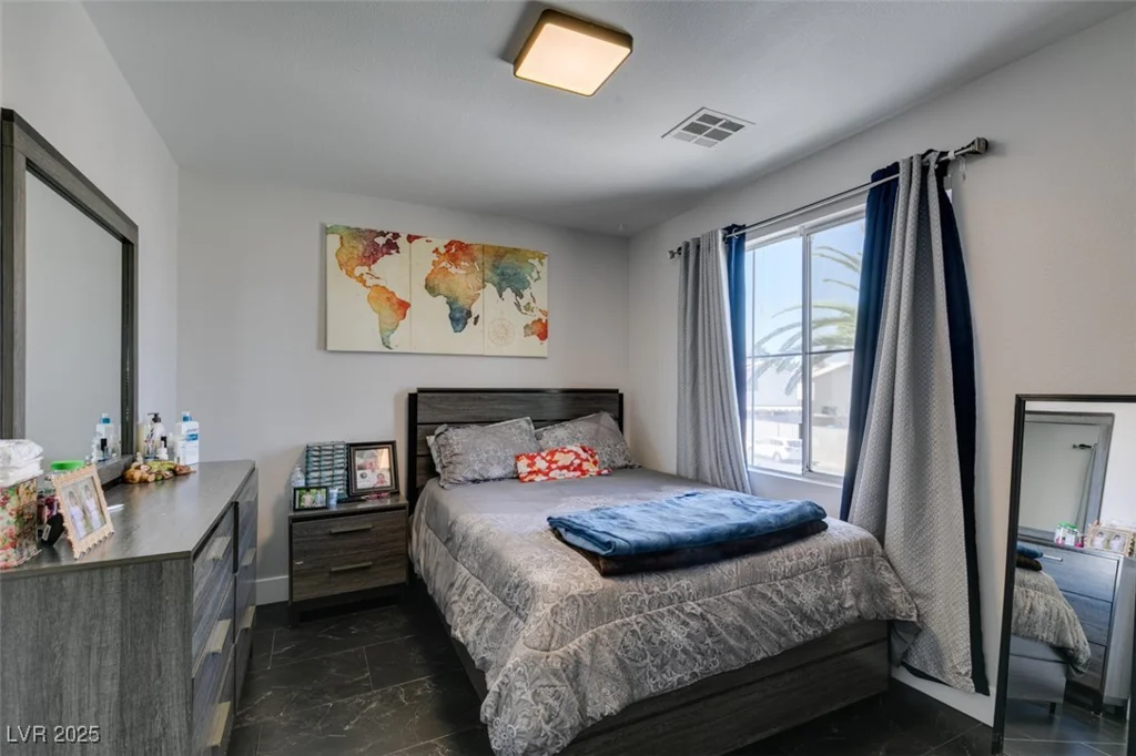 1352 Angel Falls, Las Vegas, NV 89142