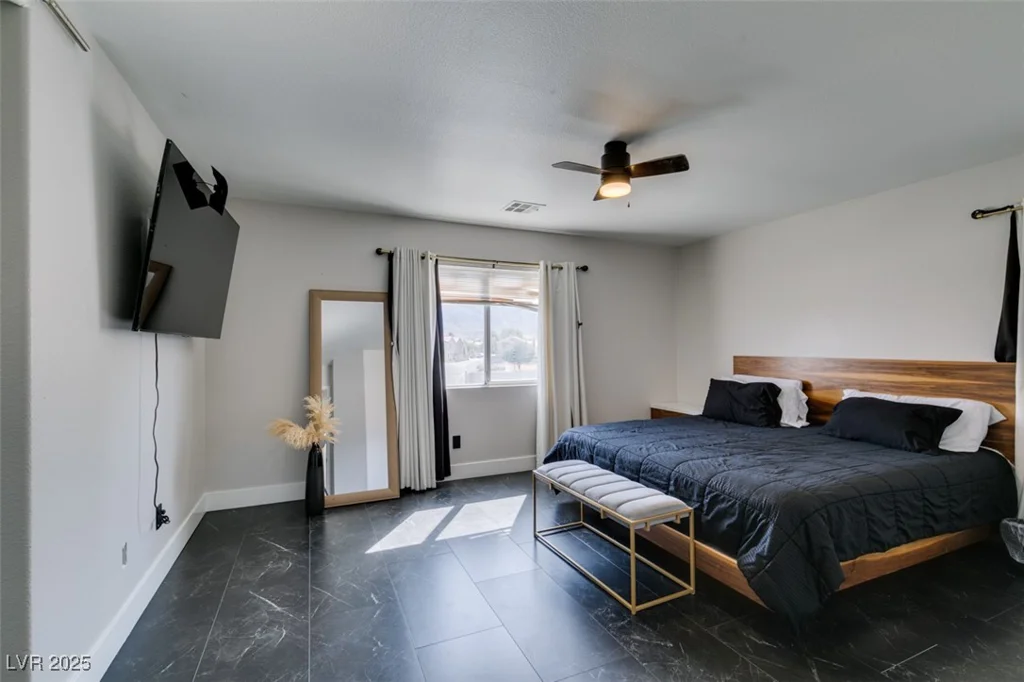 1352 Angel Falls, Las Vegas, NV 89142