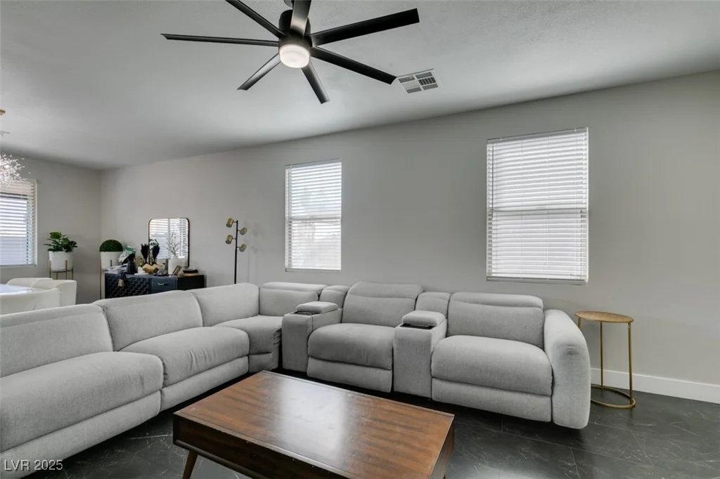 1352 Angel Falls, Las Vegas, NV 89142