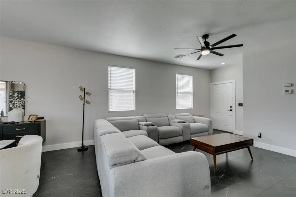 1352 Angel Falls, Las Vegas, NV 89142