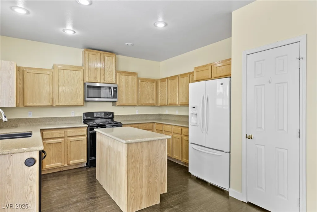 8221 Stoneheather, Las Vegas, NV 89117