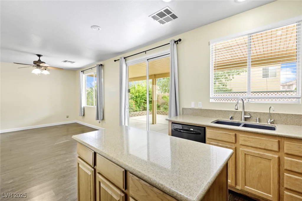 8221 Stoneheather, Las Vegas, NV 89117