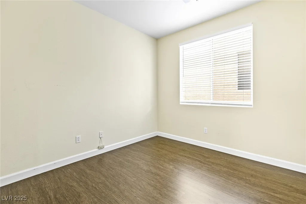 8221 Stoneheather, Las Vegas, NV 89117